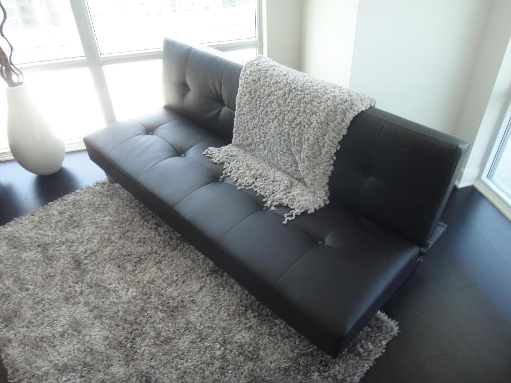 Square One Fully Furnished Suite Місісаґа Екстер'єр фото