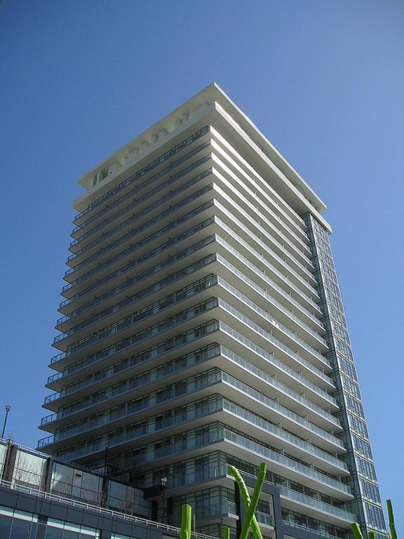 Square One Fully Furnished Suite Місісаґа Екстер'єр фото