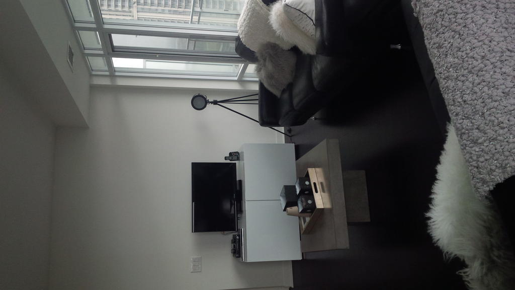 Square One Fully Furnished Suite Місісаґа Номер фото